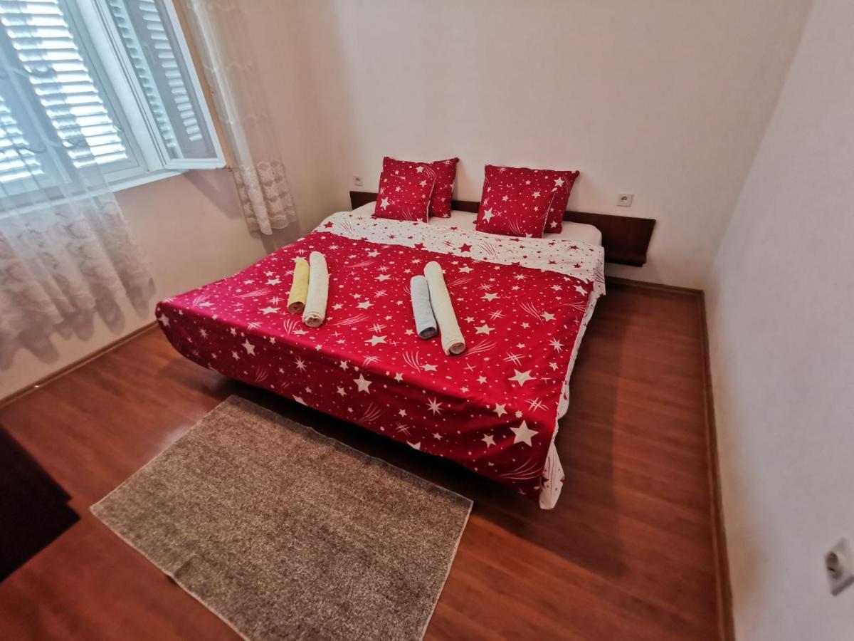 דירות מורטר Apartman Juraga מראה חיצוני תמונה