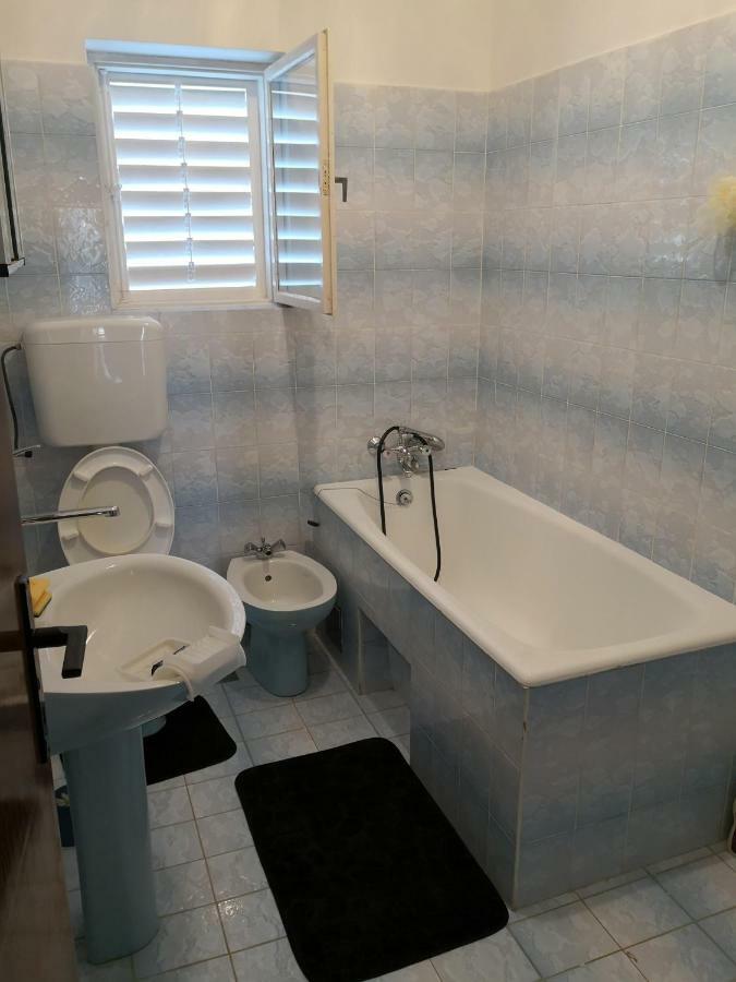 דירות מורטר Apartman Juraga מראה חיצוני תמונה